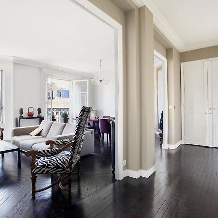 Outstanding 2 Bedrooms With A Terrific Eiffel Tower View باريس المظهر الخارجي الصورة