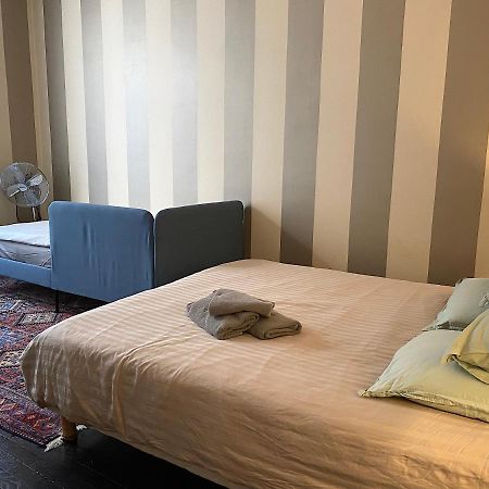 Outstanding 2 Bedrooms With A Terrific Eiffel Tower View باريس المظهر الخارجي الصورة