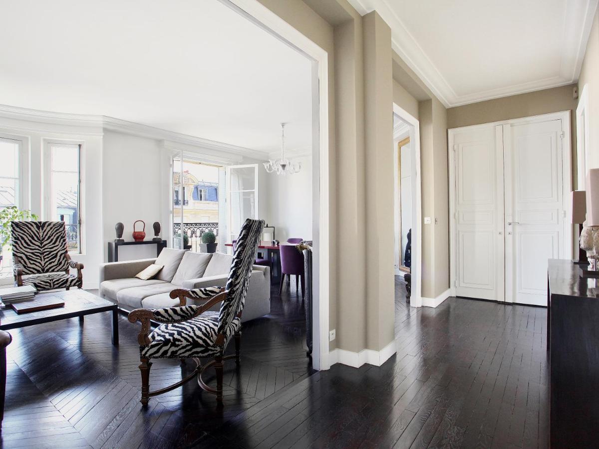 Outstanding 2 Bedrooms With A Terrific Eiffel Tower View باريس المظهر الخارجي الصورة