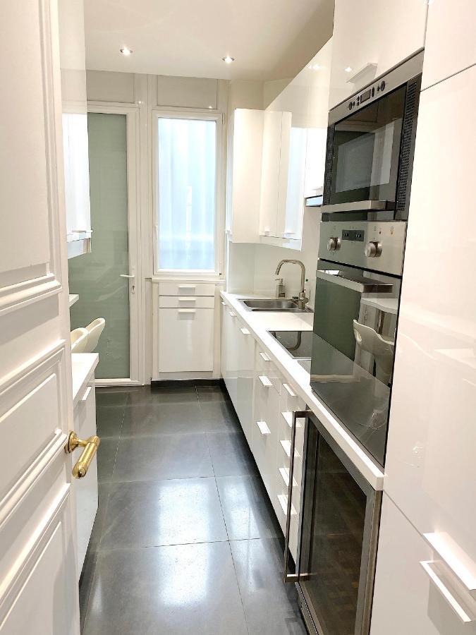 Outstanding 2 Bedrooms With A Terrific Eiffel Tower View باريس المظهر الخارجي الصورة