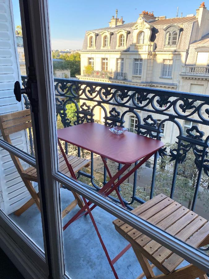Outstanding 2 Bedrooms With A Terrific Eiffel Tower View باريس المظهر الخارجي الصورة