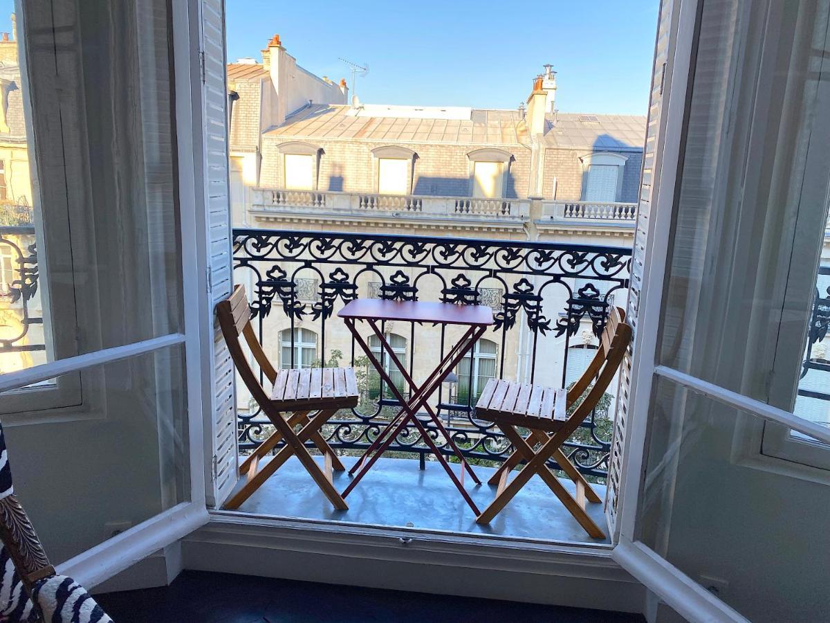 Outstanding 2 Bedrooms With A Terrific Eiffel Tower View باريس المظهر الخارجي الصورة
